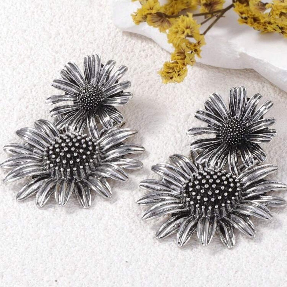 Stainless Steel Sunflower Choker Necklace & Earrings Set Boho Statement Silver - Picture 8 of 10